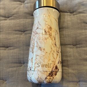 Swell Stainless Steel water bottle